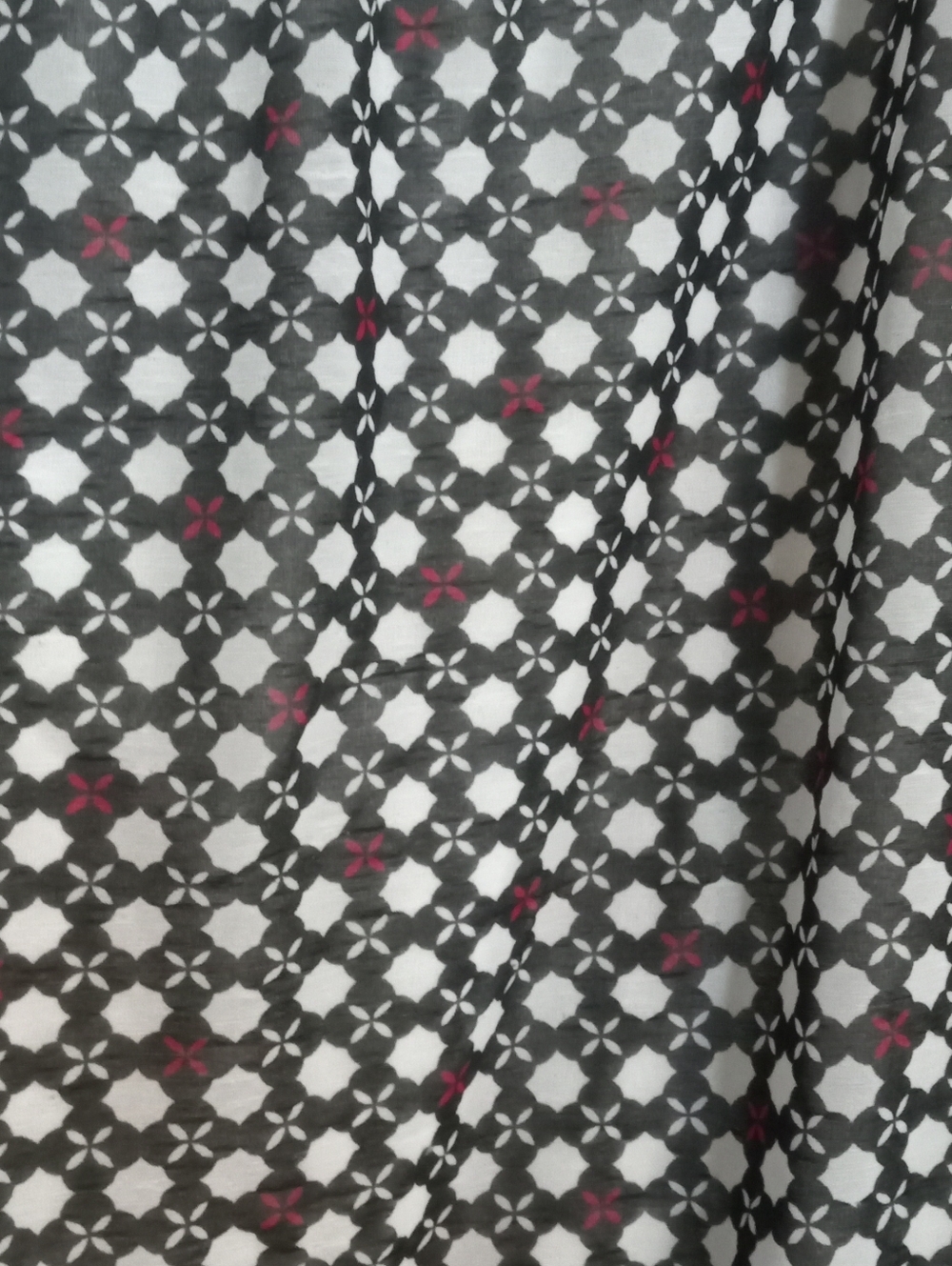 W by Worth Women's Black Geometric Sleeveless Blouse - Picture 3 of 4